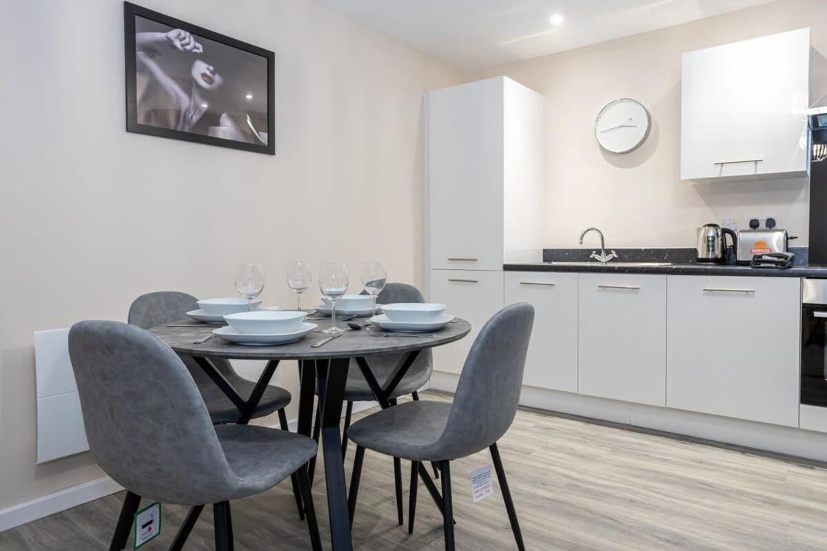 Lovely 1 Bedroom Apartment In Manchester Exteriér fotografie